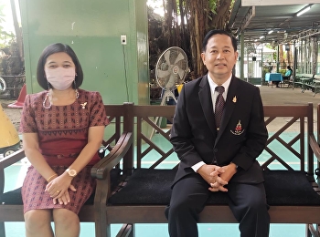 รองศาสตราจารย์ ดร.สมเกียรติ  กอบัวแก้ว
ผู้อำนวยการโรงเรียนสาธิต
กล่าวเปิดงานวันภาษาไทย ประจำปีการศึกษา
2566