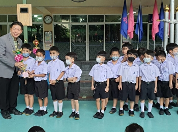 Award Plaque Ceremony in organizing a
futsal competition Grade 1-6