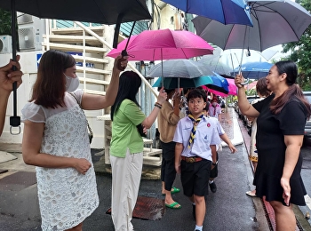 หลังจากฝึกซ้อมพิธีวันไหว้ครู (ซ้อมใหญ่)
ณ หอประชุมศรีจุฑาภา