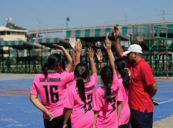 พลังทีมเวิร์ก ผสานความสามัคคี
เปลี่ยนทุกจังหวะการส่งบอลให้เป็นชัยชนะ